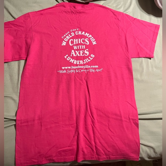 World Famous Lumberjills CHICS WITH AXES hot pink tshirt - Picture 4 of 5